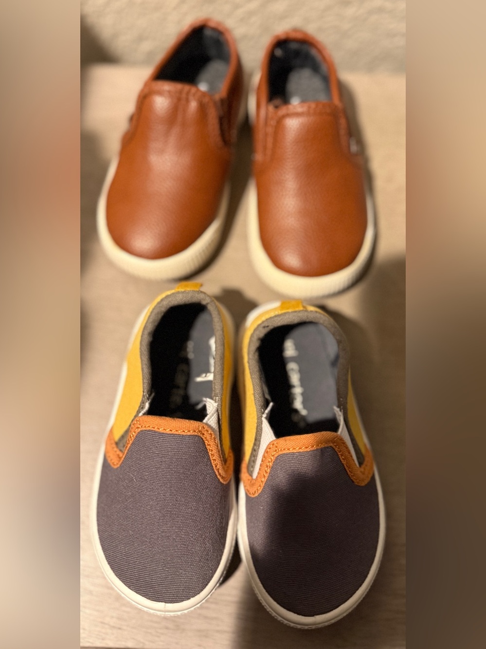 ♻️Carter’s Toddler Boy Faux Leather Casual & Mustard Colorblock Sneakers, 5C
